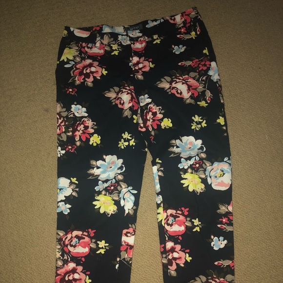 Old Navy Pants - Old Navy Harper Mid-Rise Floral Pants